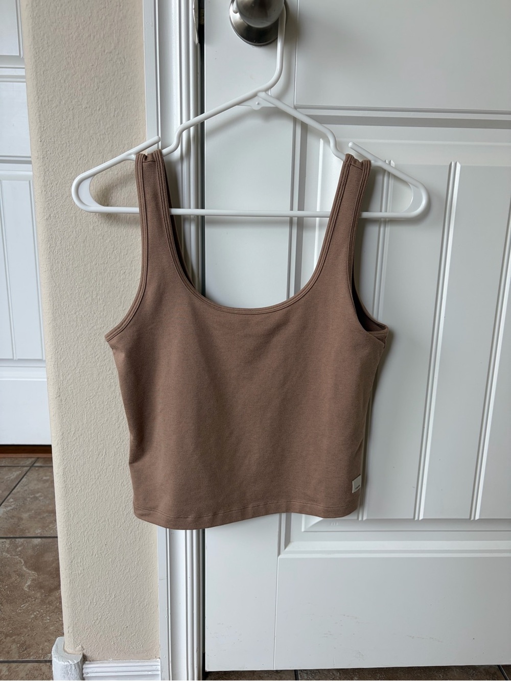 Vuori Halo Essential Tank